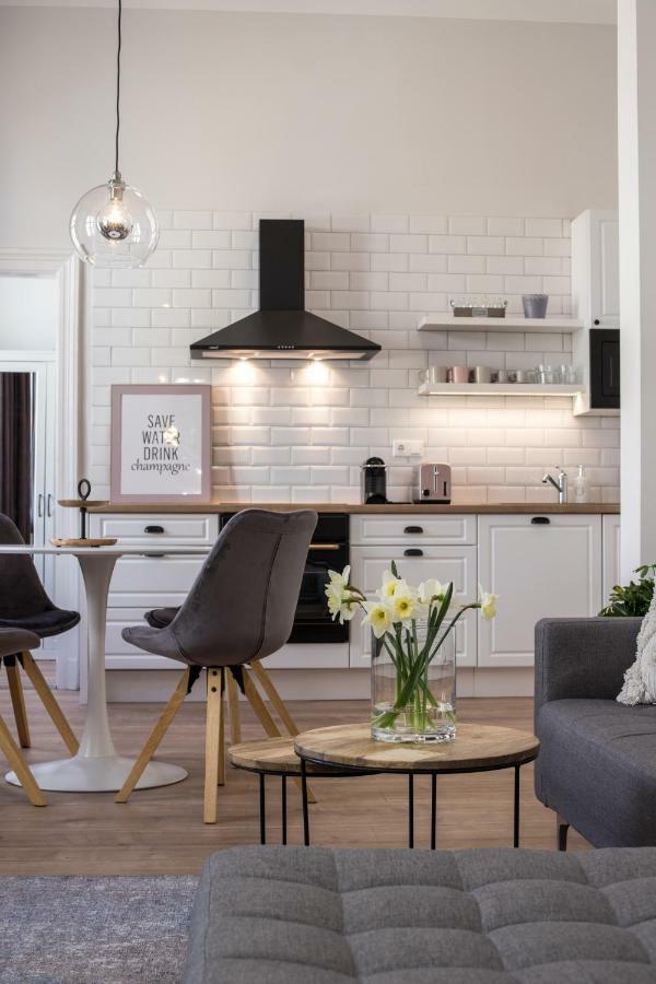 El Gusto Homes Town Sopron Exterior foto