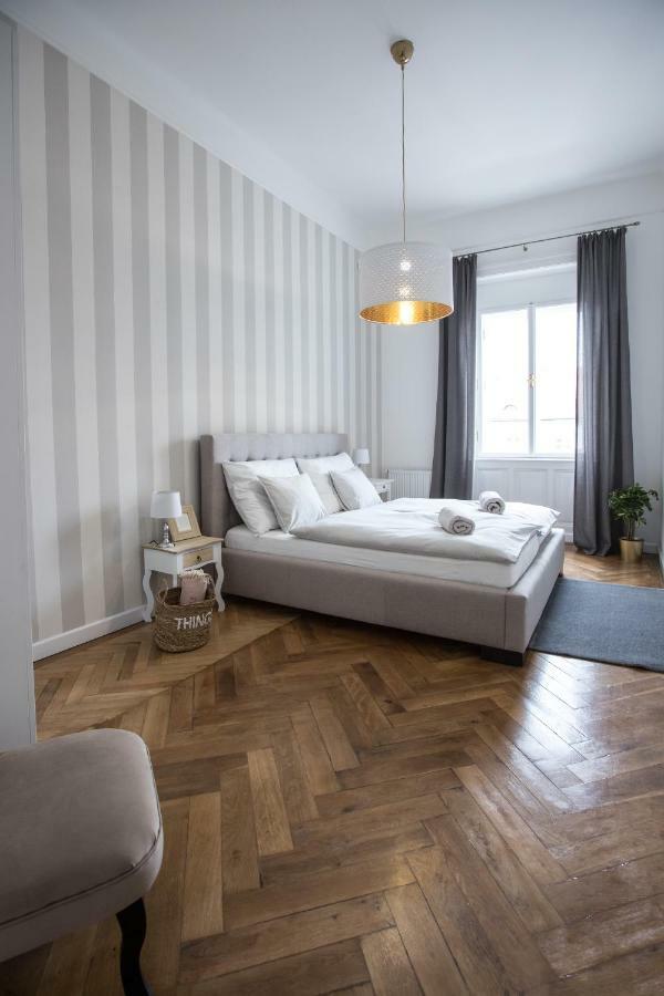 El Gusto Homes Town Sopron Exterior foto